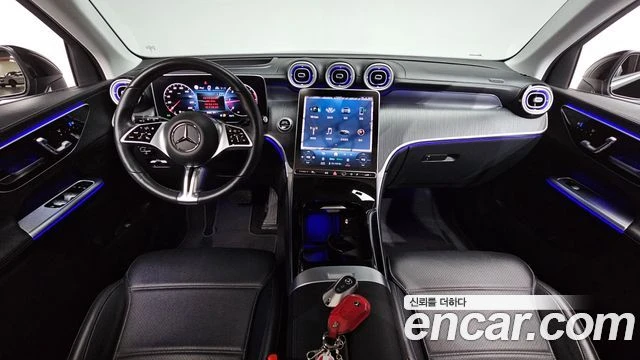 Mercedes-Benz GLC 220, снимка 7 - Автомобили и джипове - 56077613