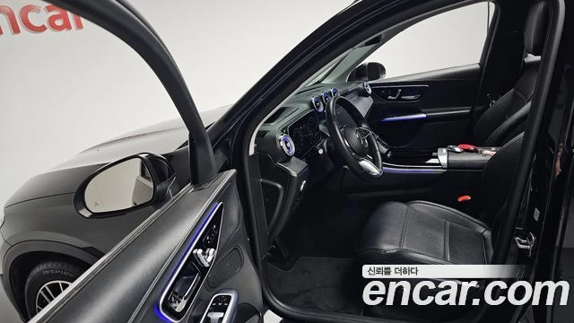 Mercedes-Benz GLC 220, снимка 10 - Автомобили и джипове - 56077613