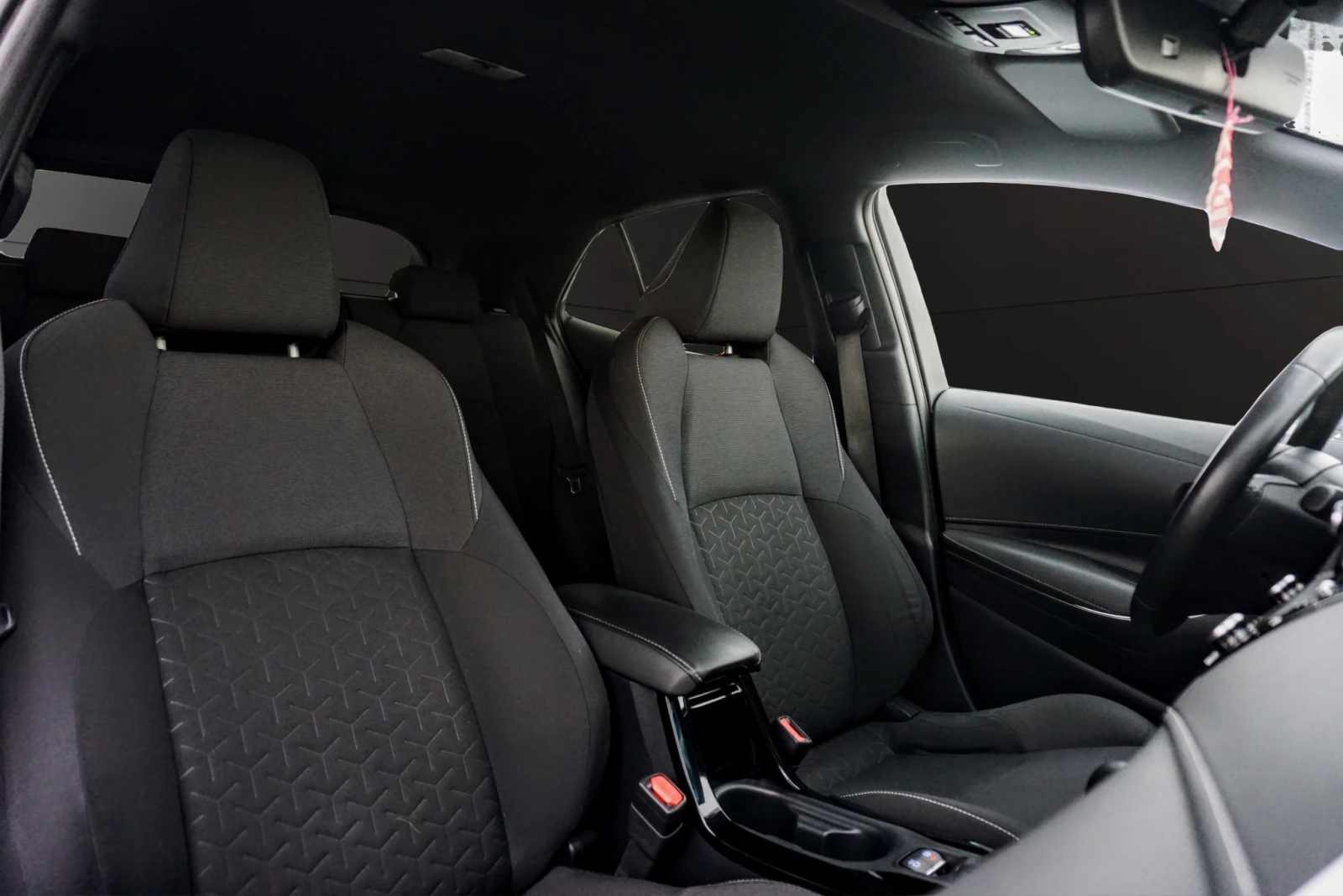 Toyota Corolla 1.8h LOUNGE TECH  | Mobile.bg   14