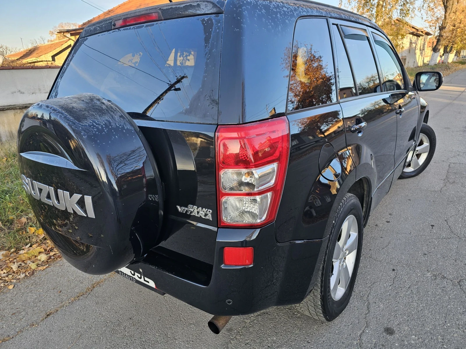 Suzuki Grand vitara 2.4i 4х4 - изображение 4