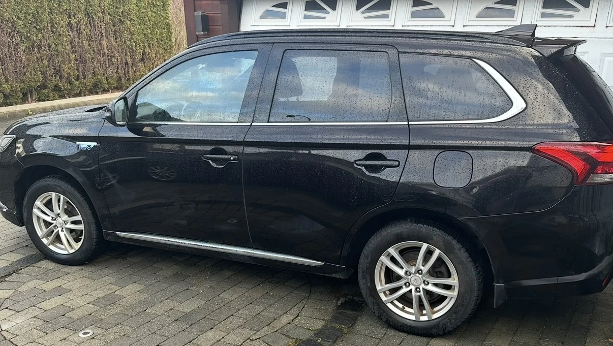 Mitsubishi Outlander Phev - изображение 3