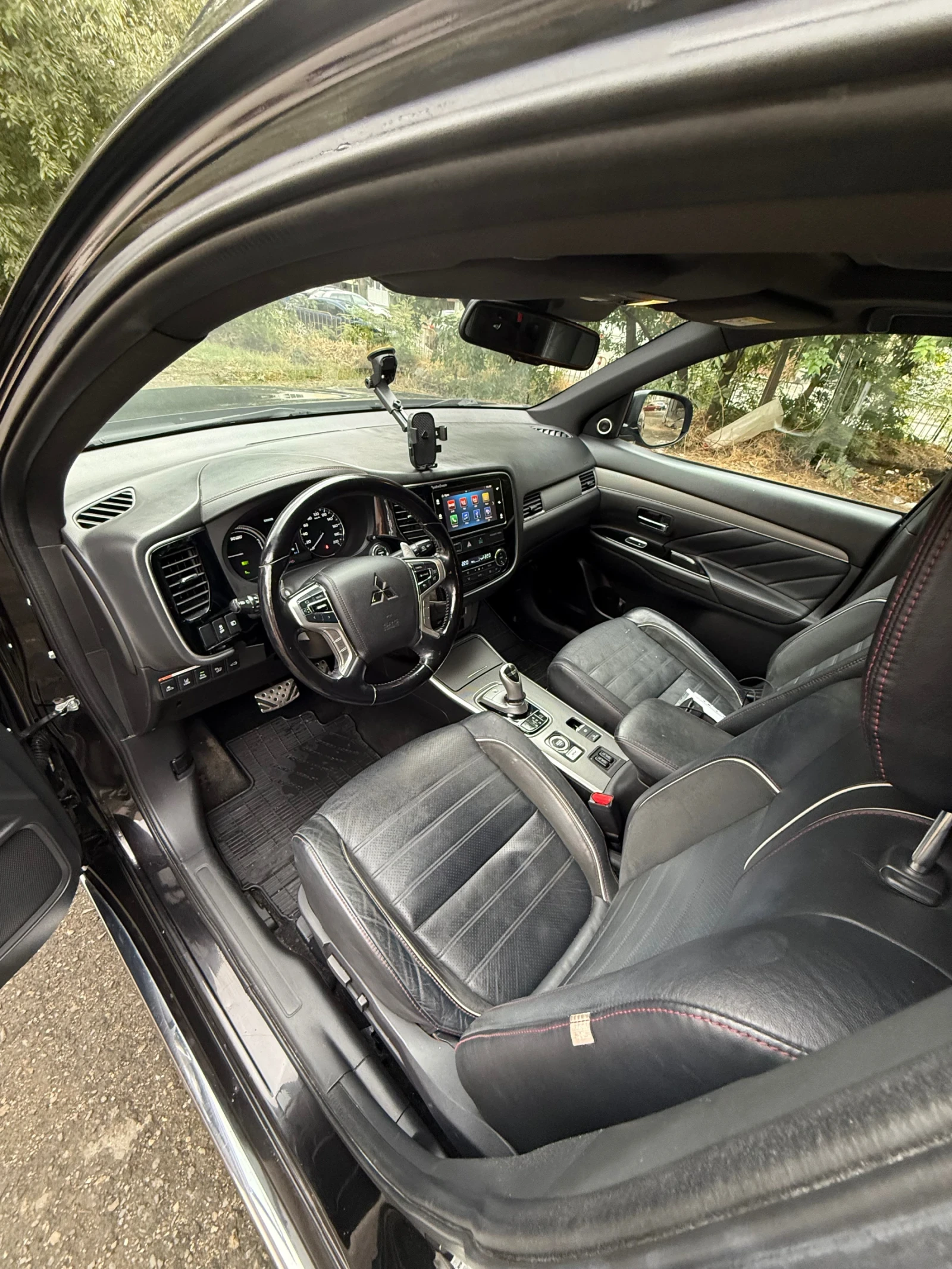 Mitsubishi Outlander PHEV PLUG-IN HIBRID - изображение 2