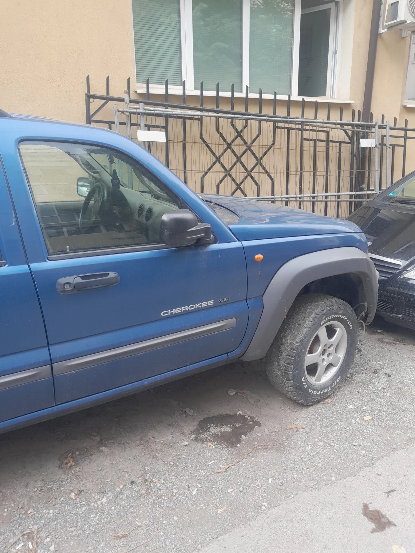 Jeep Cherokee  - изображение 2
