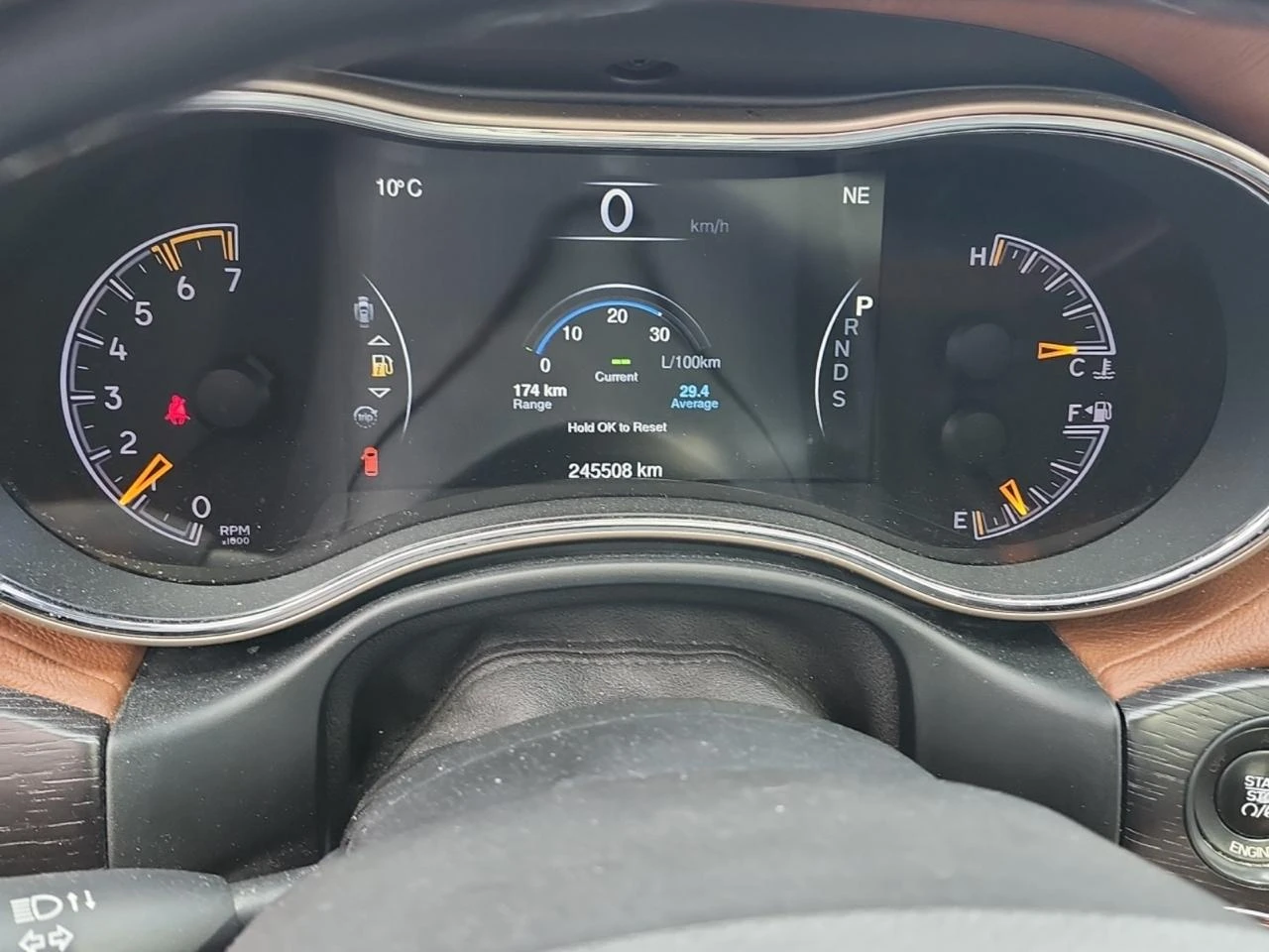 Jeep Grand cherokee SUMMIT 5.7 HEMI* ДИСТРОНИК* HARMAN KARDON* ТЕЛЕВИЗ - изображение 9