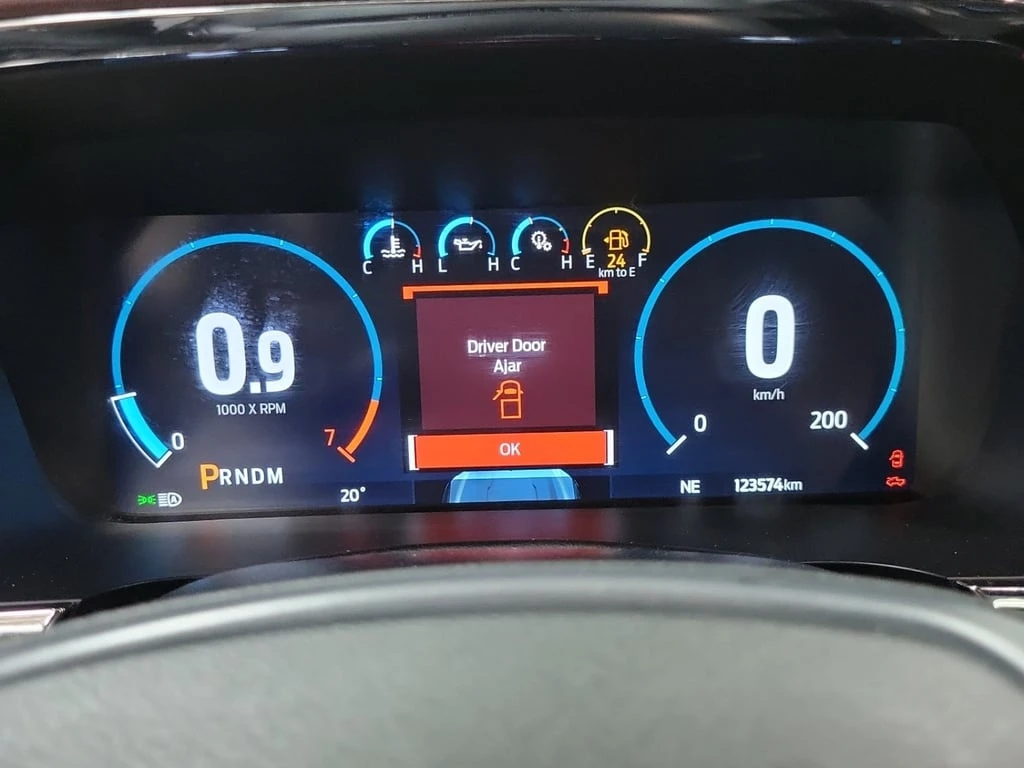 Ford F150 * LARIAT CREW CAB SHORT BED * CARFAX * БЕЗ ПЪРВОНА - изображение 10