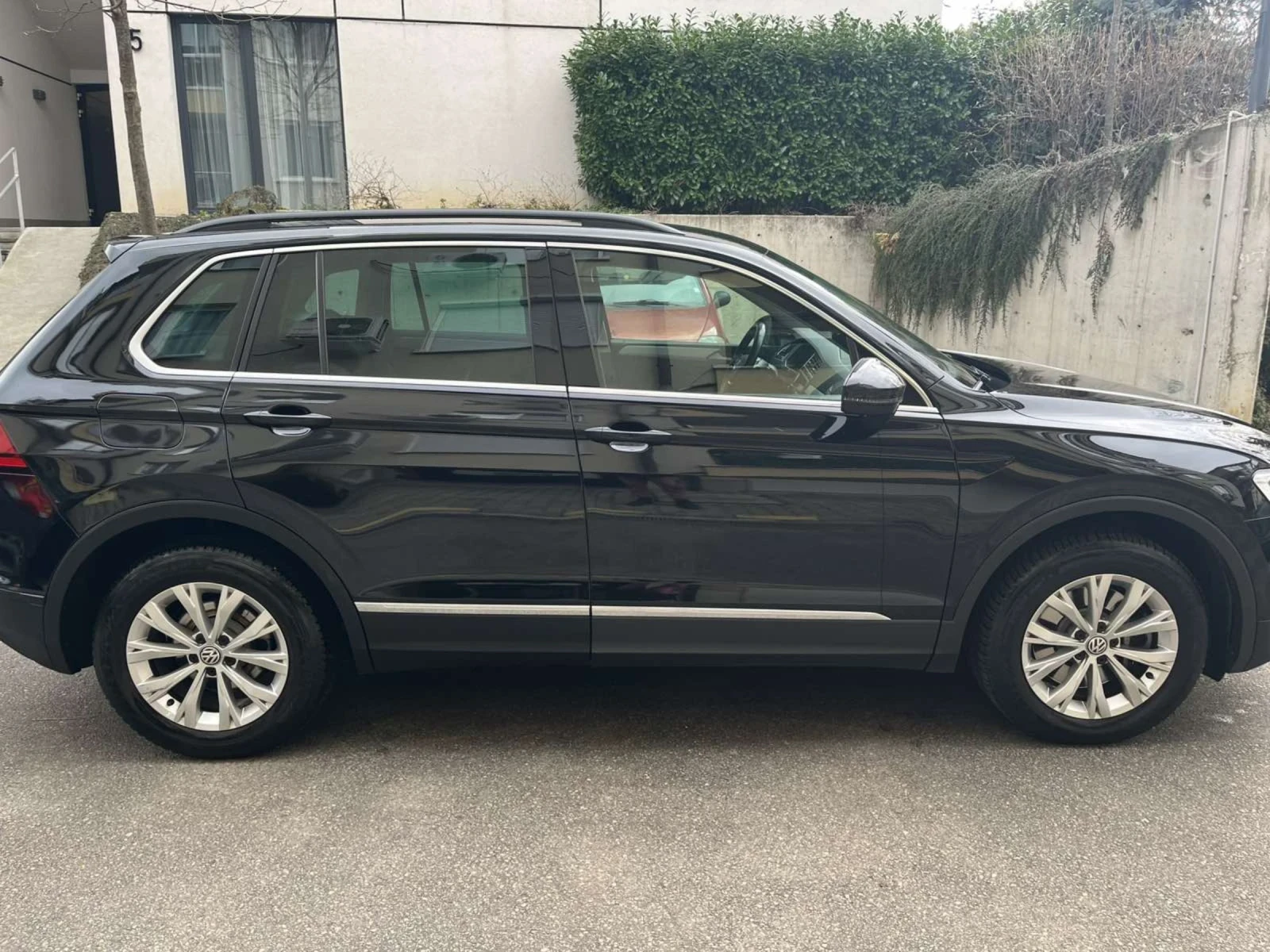 VW Tiguan 2.0 190 к.с., снимка 4 - Автомобили и джипове - 53825336