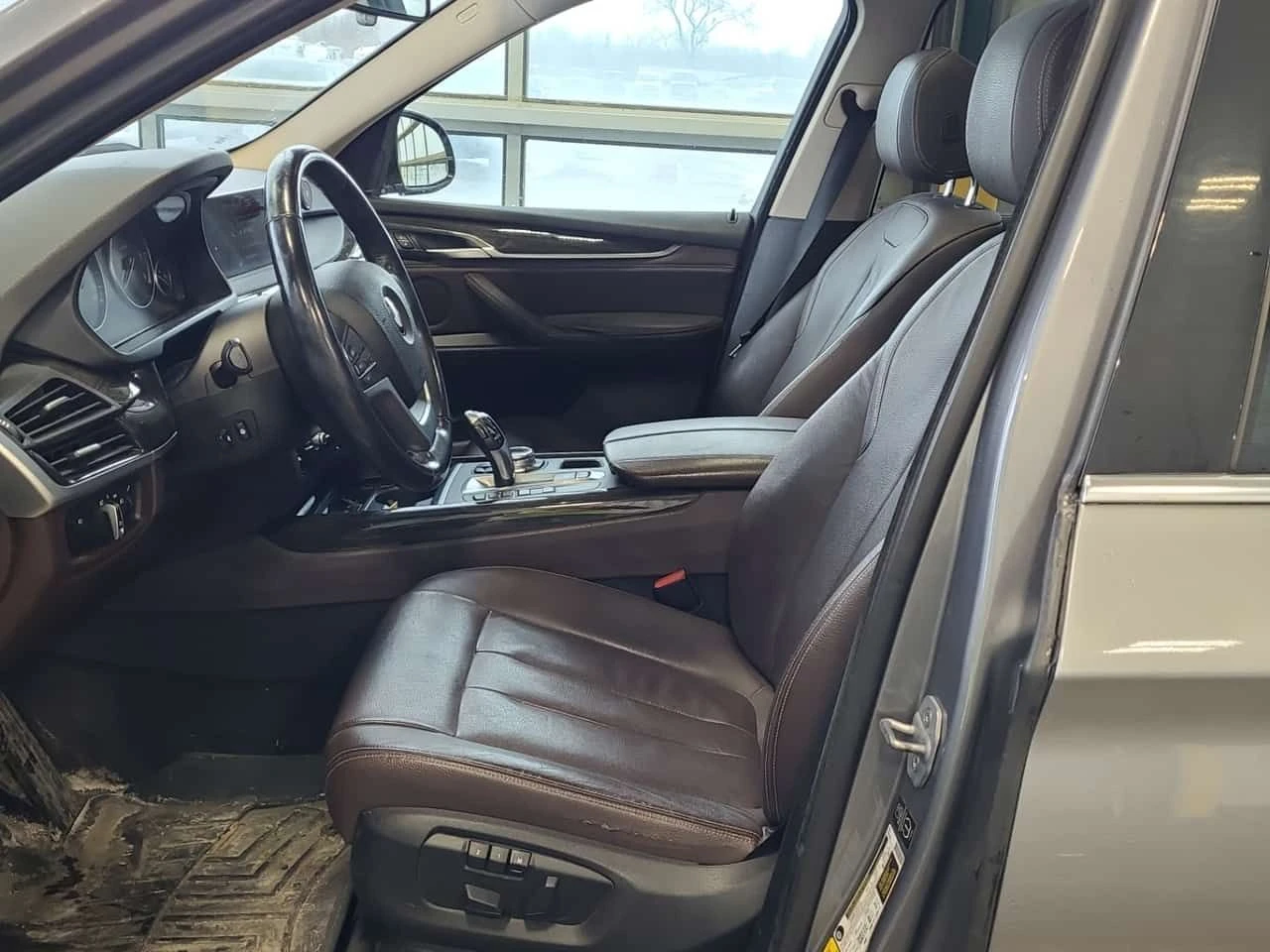 BMW X5 * XDRIVE35D * ДВА КЛЮЧА* ПАНОРАМА* + ГУМИ С ДЖАНТИ, снимка 5 - Автомобили и джипове - 54183612