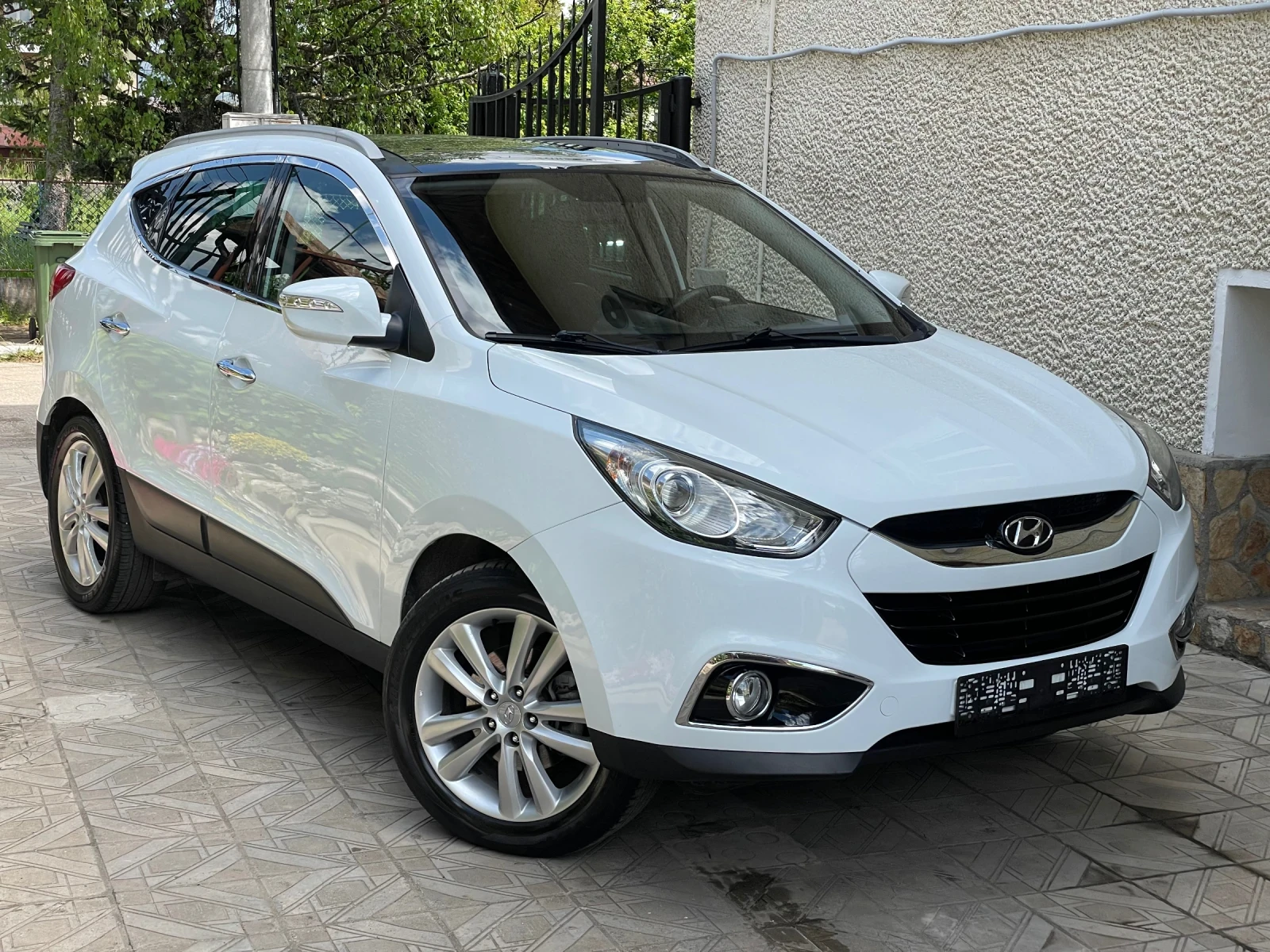 Hyundai IX35 2.0crdi* 4x4* automat* navi, снимка 15 - Автомобили и джипове - 54461697
