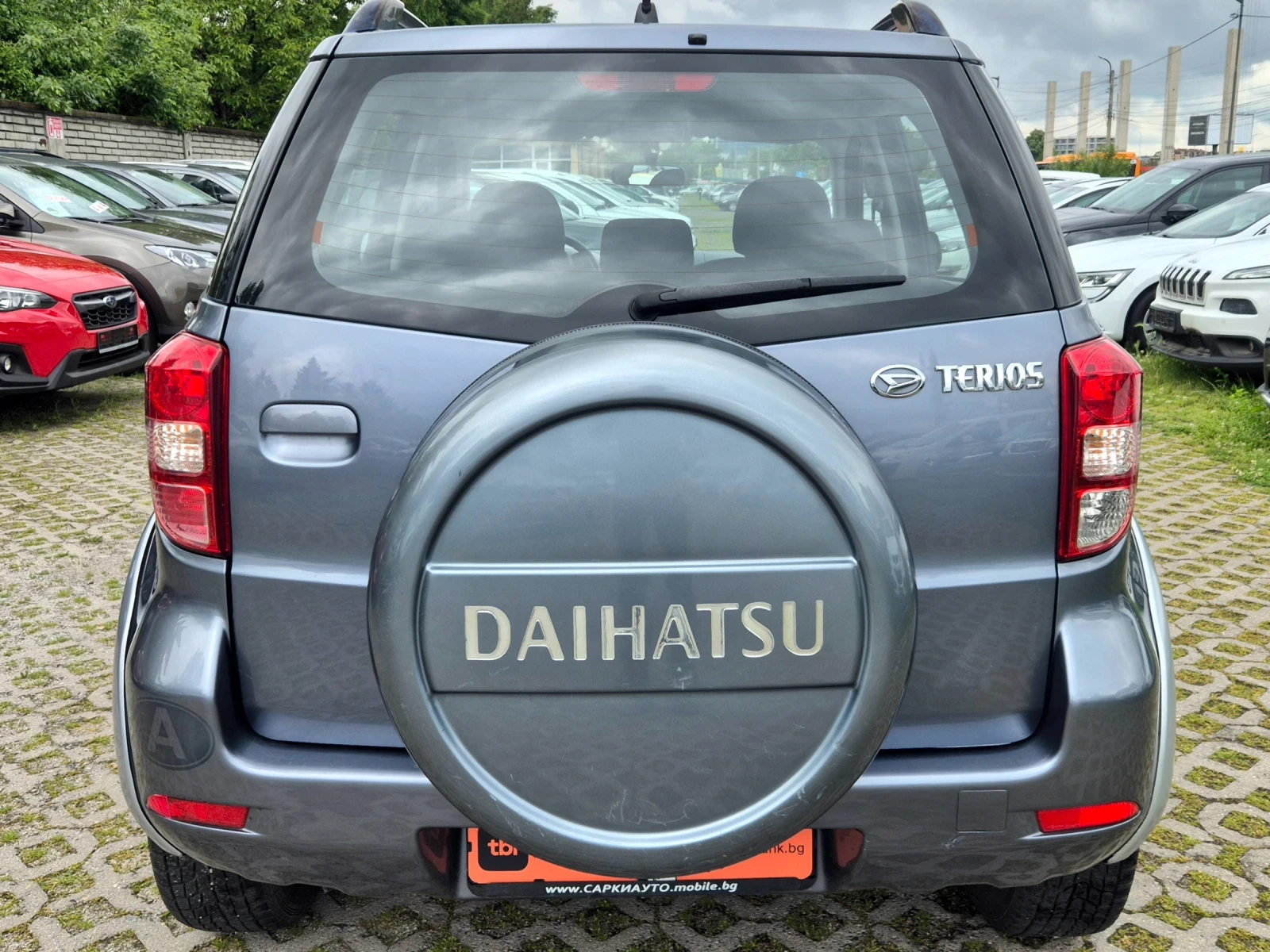 Daihatsu Terios 1.5i-105k.s.4x4 140000km, снимка 5 - Автомобили и джипове - 54650156