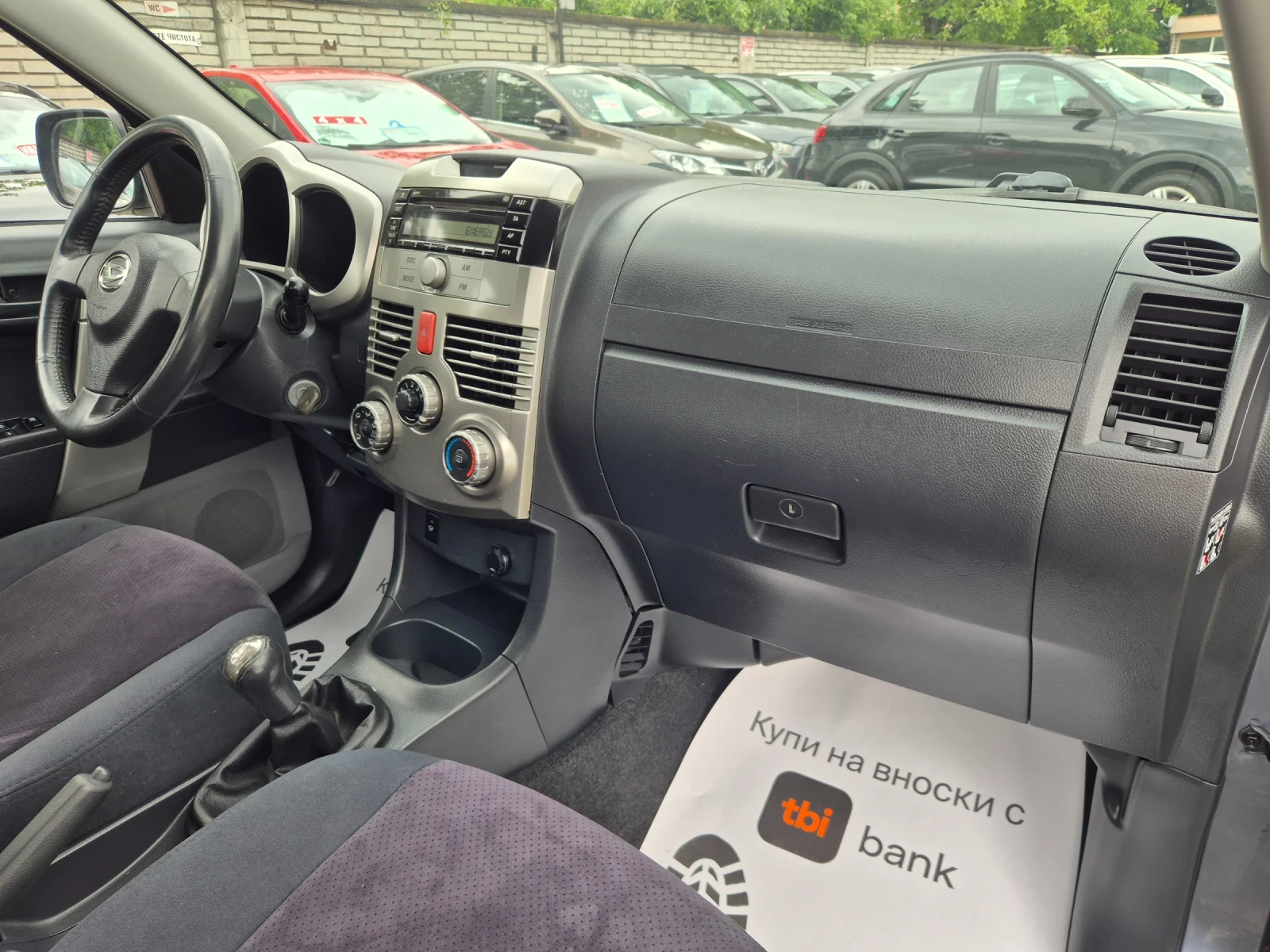 Daihatsu Terios 1.5i-105k.s.4x4 140000km, снимка 12 - Автомобили и джипове - 54650156