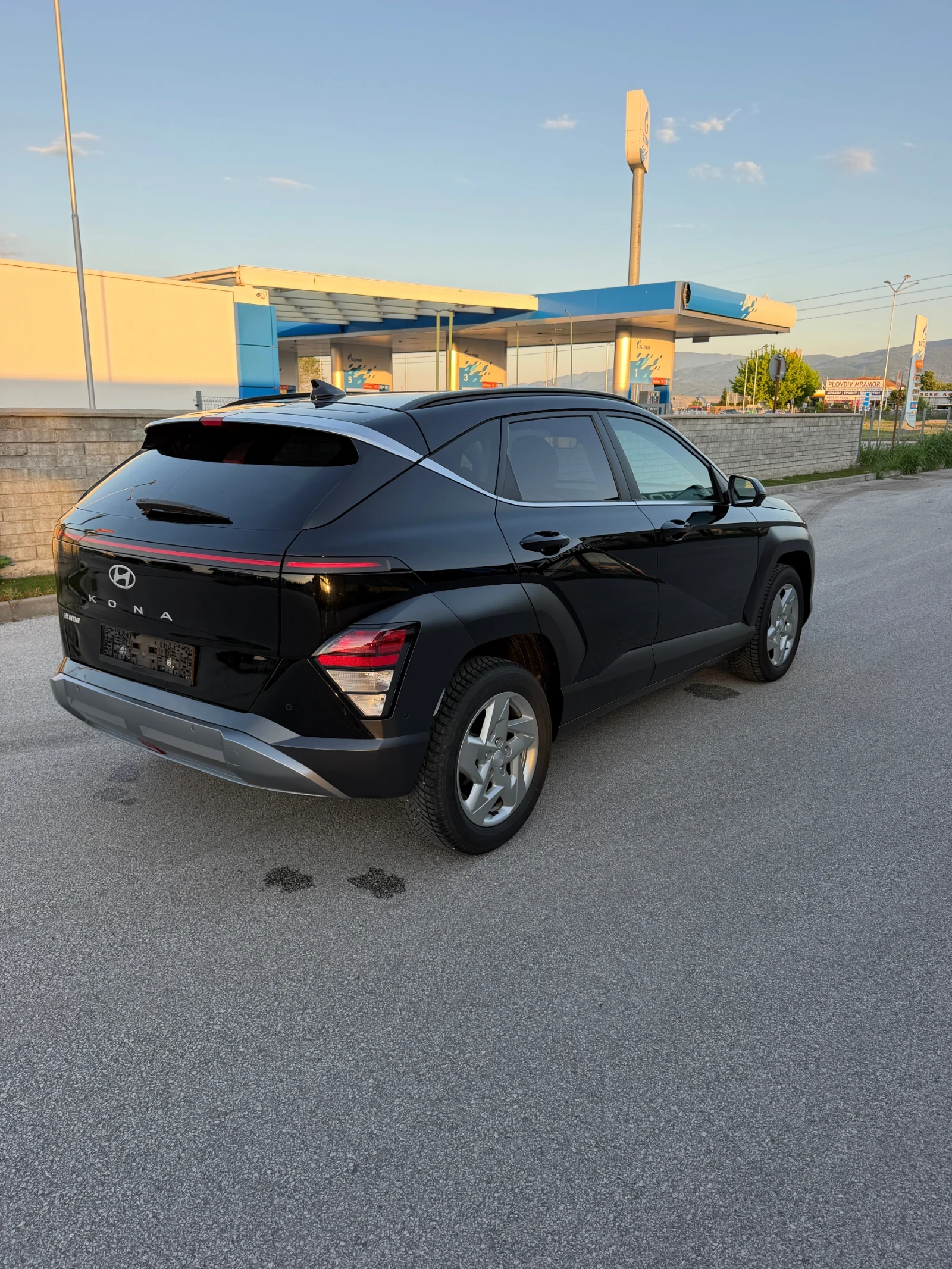 Hyundai Kona 1.0T, снимка 4 - Автомобили и джипове - 54729314