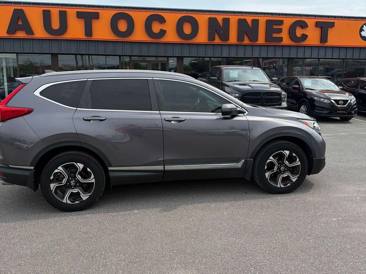 Honda Cr-v * Touring * АВТОКРЕДИТ БЕЗ ПЪРВОНАЧАЛНА ВНОСКА* , снимка 3 - Автомобили и джипове - 54809904