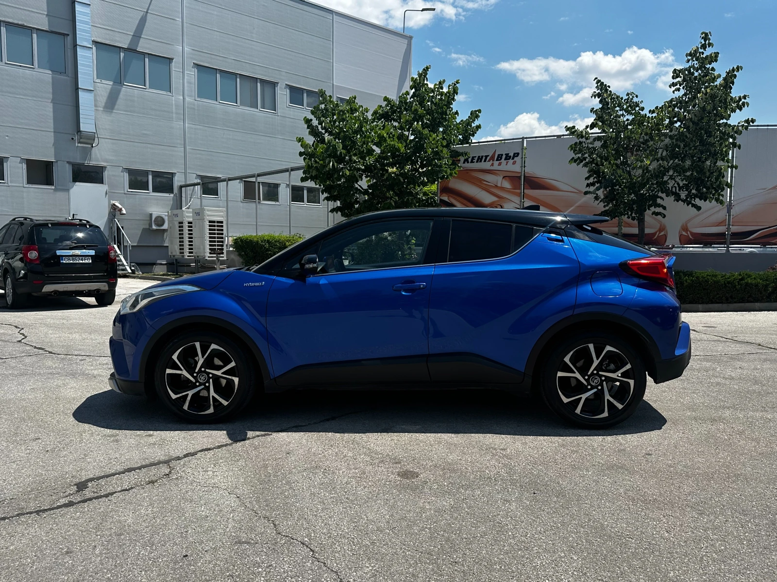 Toyota C-HR 1.8 Hybrid/Газ/ГАРАНЦИЯ, снимка 2 - Автомобили и джипове - 54999452