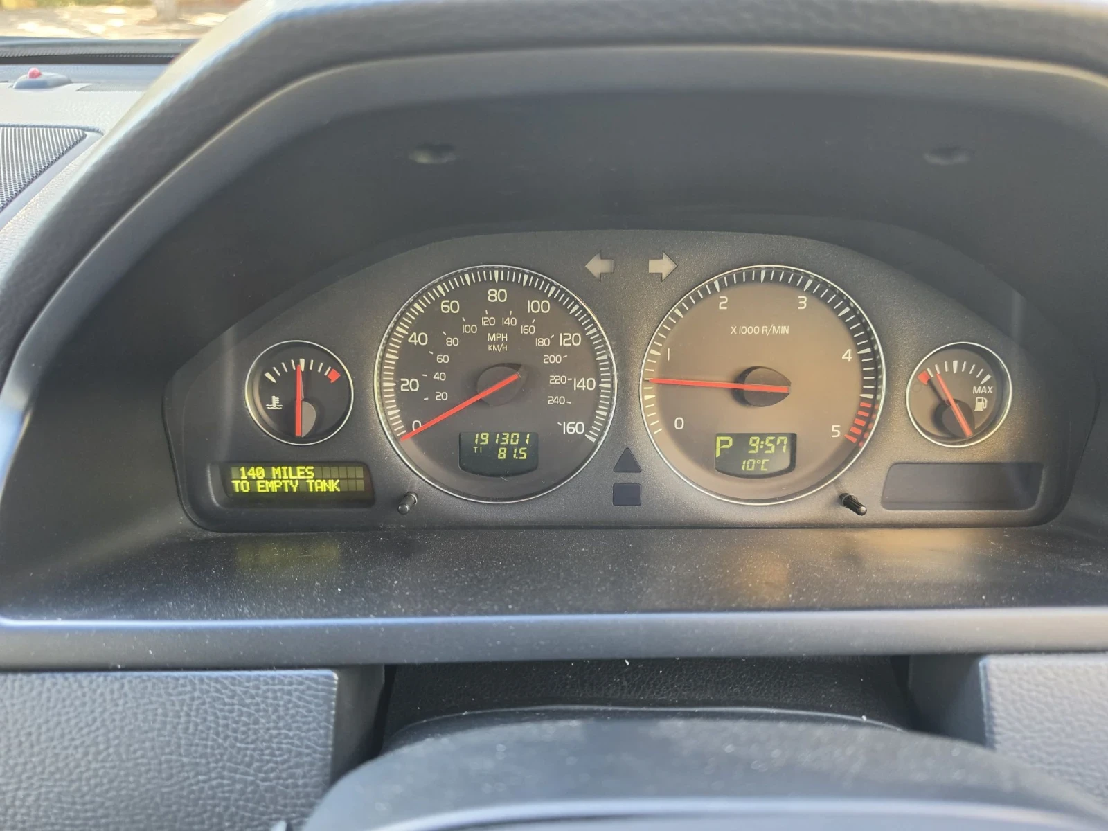 Volvo Xc90 2.4 D5, снимка 12 - Автомобили и джипове - 56517088