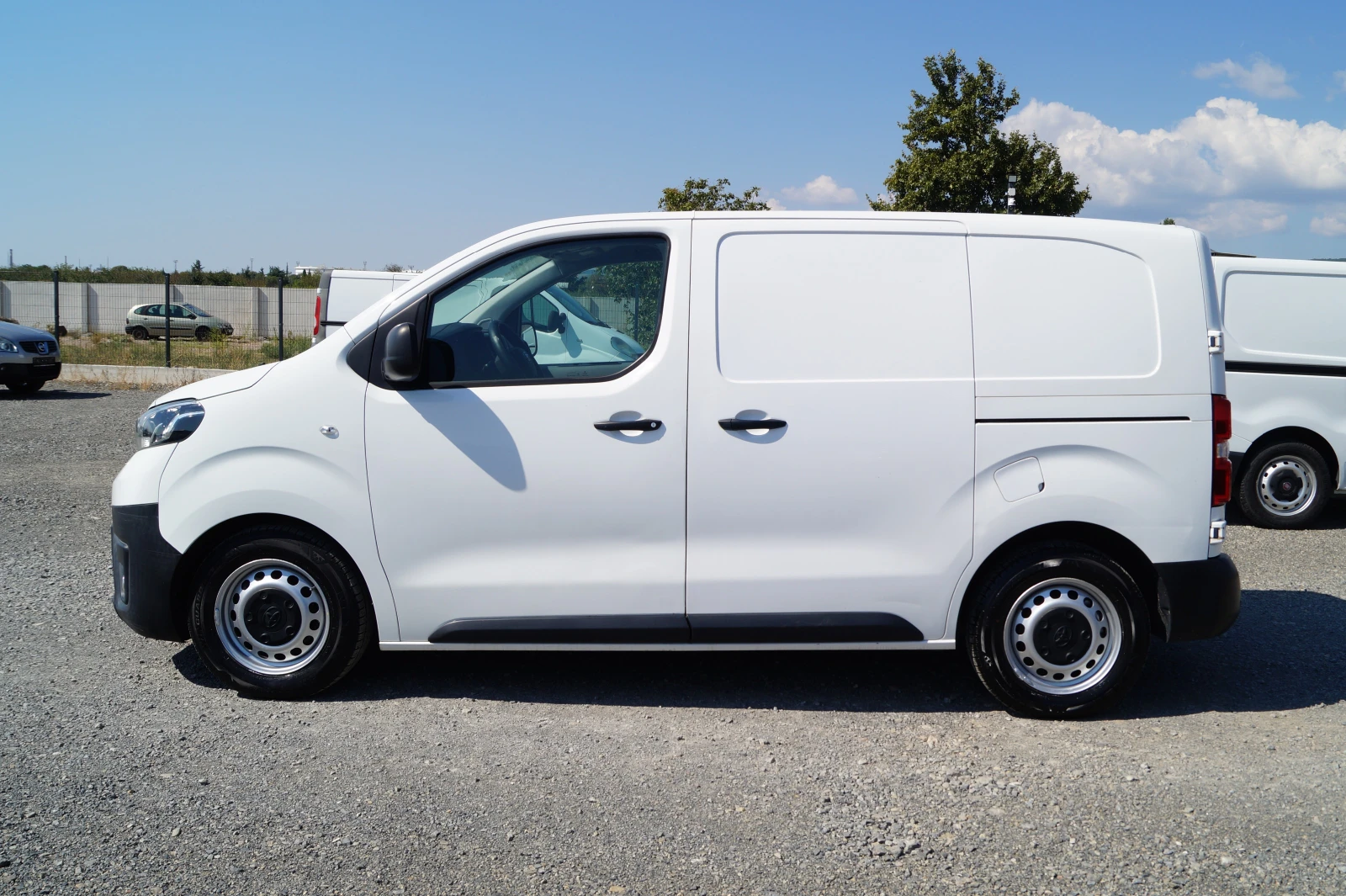 Toyota Proace 1.6d 116�.�. | Mobile.bg � ����������� 8
