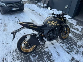 Honda Hornet GOLD AND BLACK, снимка 2