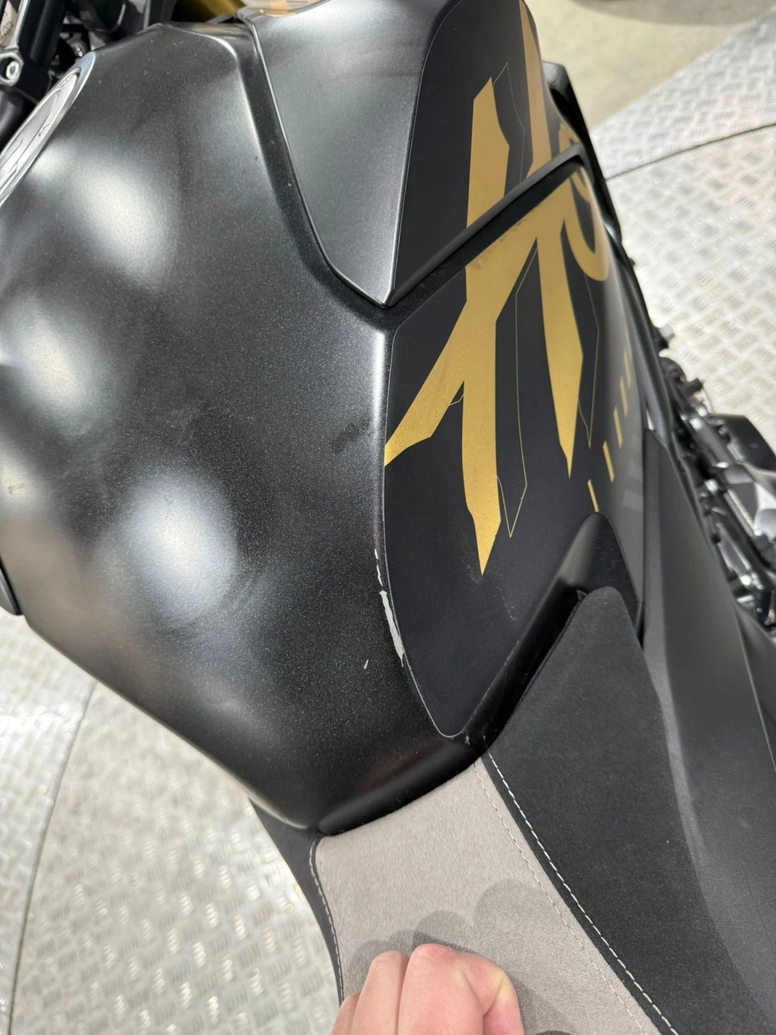 Honda Hornet GOLD AND BLACK | Mobile.bg � ����������� 12