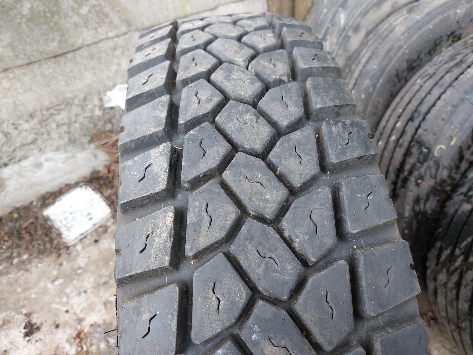 ���� 285/85R22.5 | Mobile.bg � ����������� 2