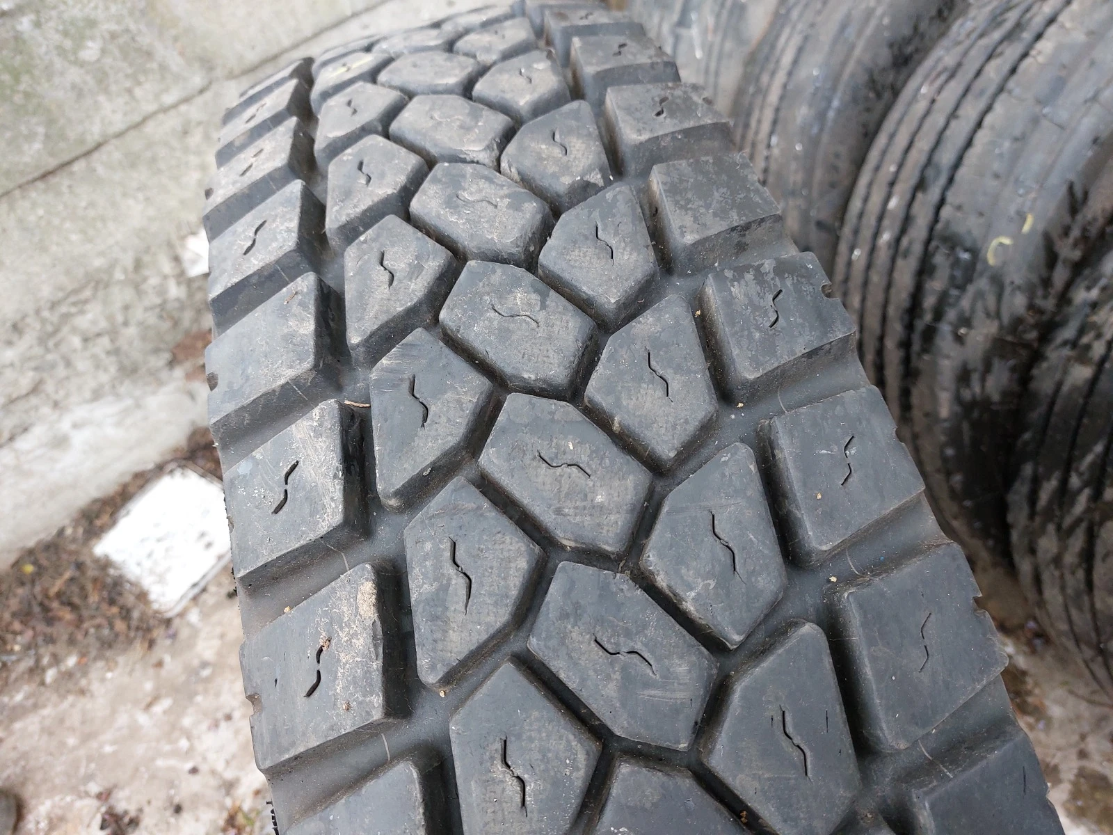 ���� 285/85R22.5 | Mobile.bg � ����������� 1