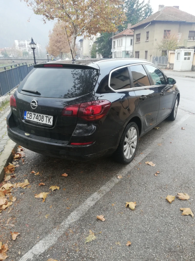 Opel Astra  1.7 cdti 125 к.с, снимка 4 - Автомобили и джипове - 47740353