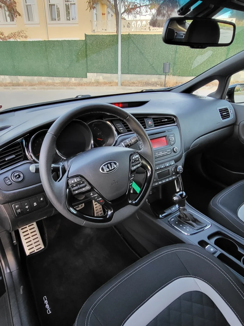 Kia Ceed GT LINE/EURO6/Автоматик, снимка 9 - Автомобили и джипове - 47906246