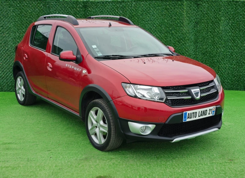 Dacia Sandero 1.5BlueDCI* 90кс* STEPWAY, снимка 3 - Автомобили и джипове - 48343556