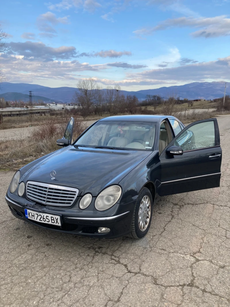 Mercedes-Benz E 220 CDI Kompressor, снимка 5 - Автомобили и джипове - 48920294