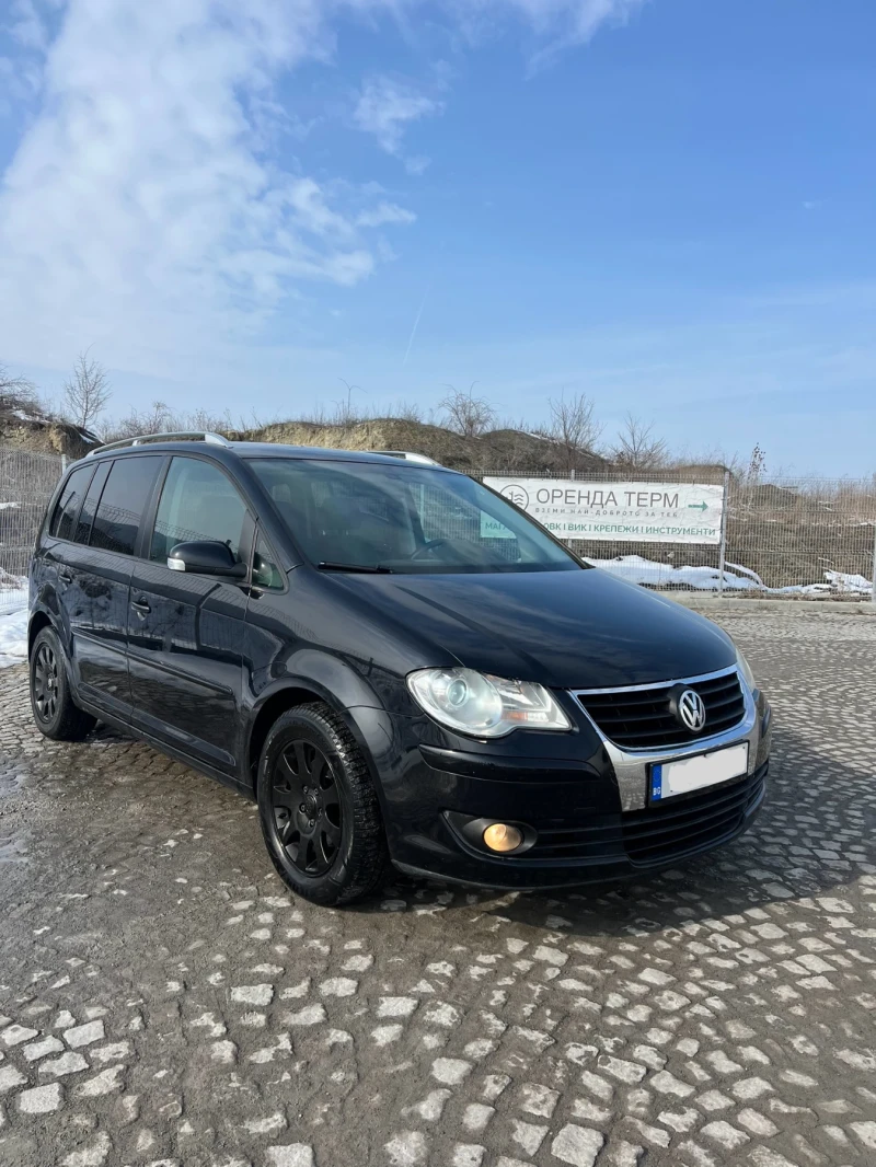 VW Touran 2.0TDI, снимка 3 - Автомобили и джипове - 48953079