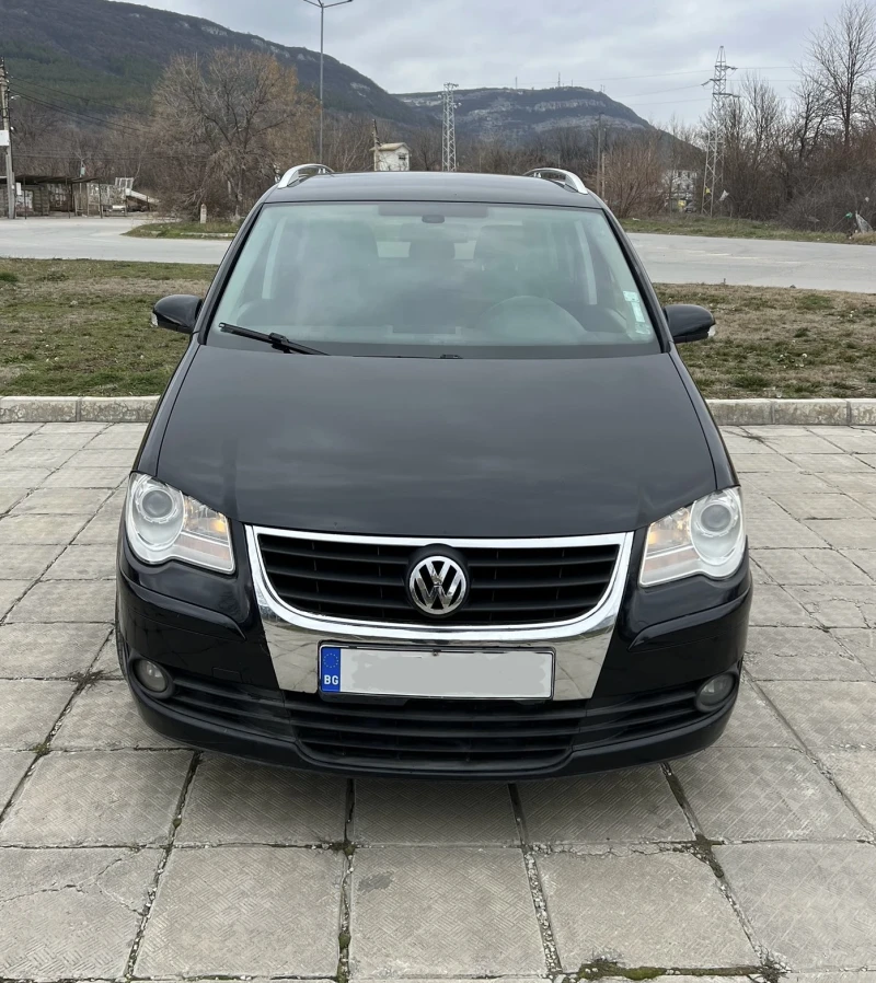 VW Touran 2.0TDI, снимка 1 - Автомобили и джипове - 48953079