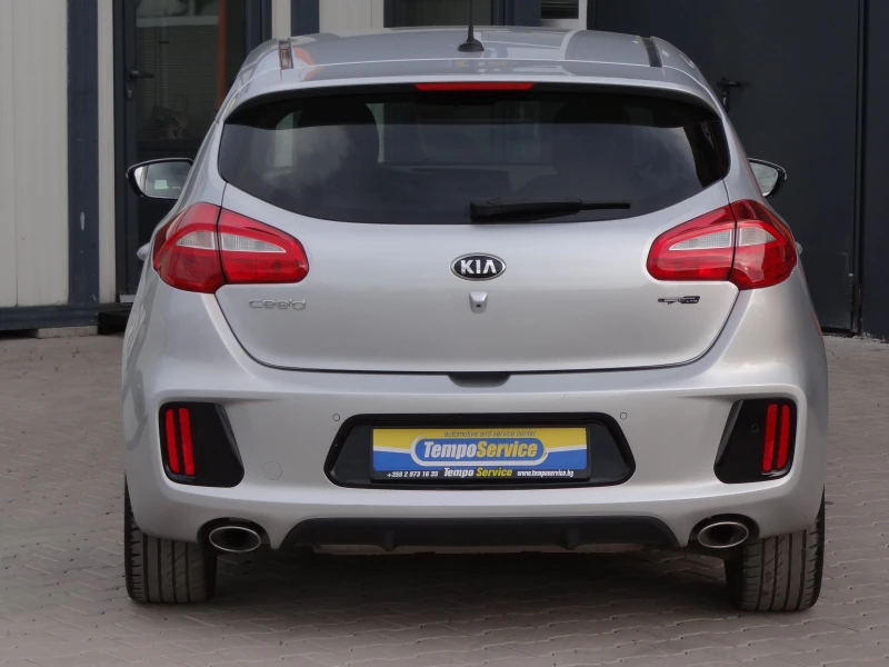 Kia Ceed 1.6crdi-GT Line /Navi/Led/Camera/Keyless/Euro-6B/, снимка 4 - Автомобили и джипове - 50230358