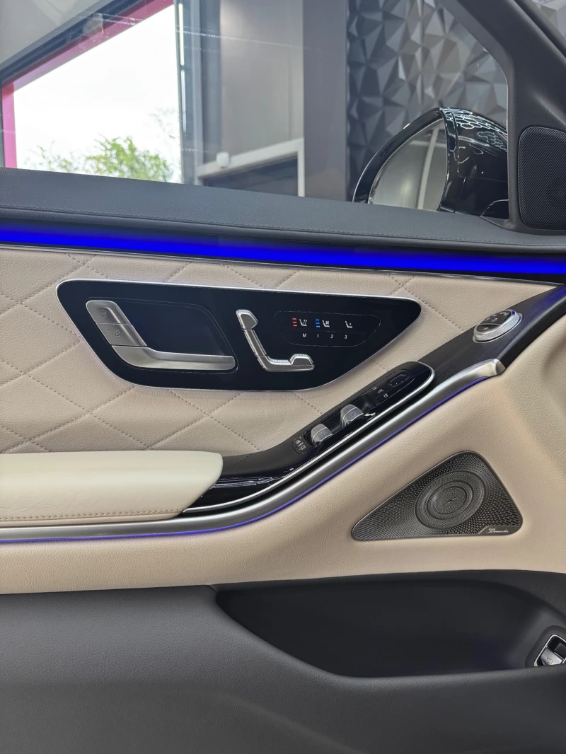 Mercedes-Benz S 400 d 4 MATIC * FULL Екстри* BURMESTER* Панорама* AMG*, снимка 10 - Автомобили и джипове - 50247200