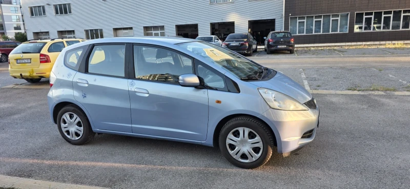 Honda Jazz 1.2, снимка 2 - Автомобили и джипове - 52146046