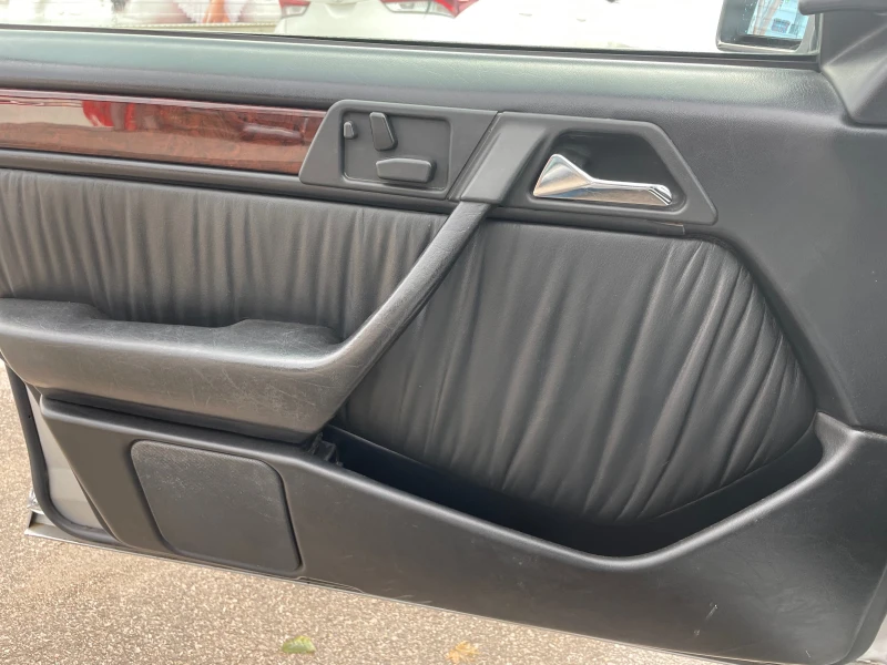 Mercedes-Benz E 500 500E V8 , снимка 10 - Автомобили и джипове - 51956367