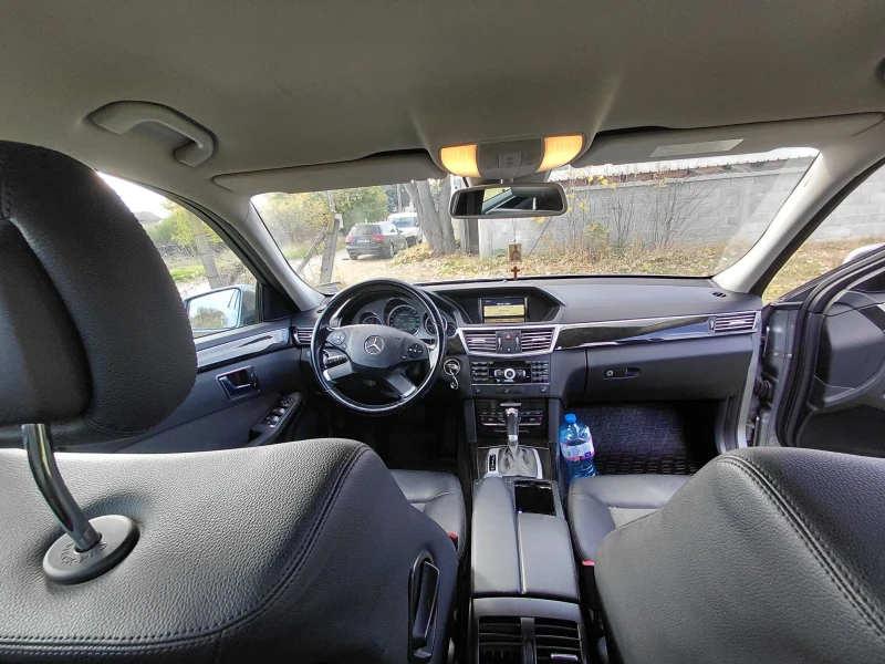 Mercedes-Benz E 200, снимка 5 - Автомобили и джипове - 52278490