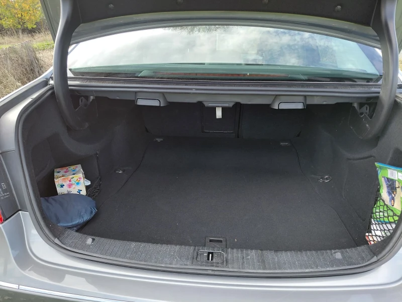 Mercedes-Benz E 200, снимка 7 - Автомобили и джипове - 52278490