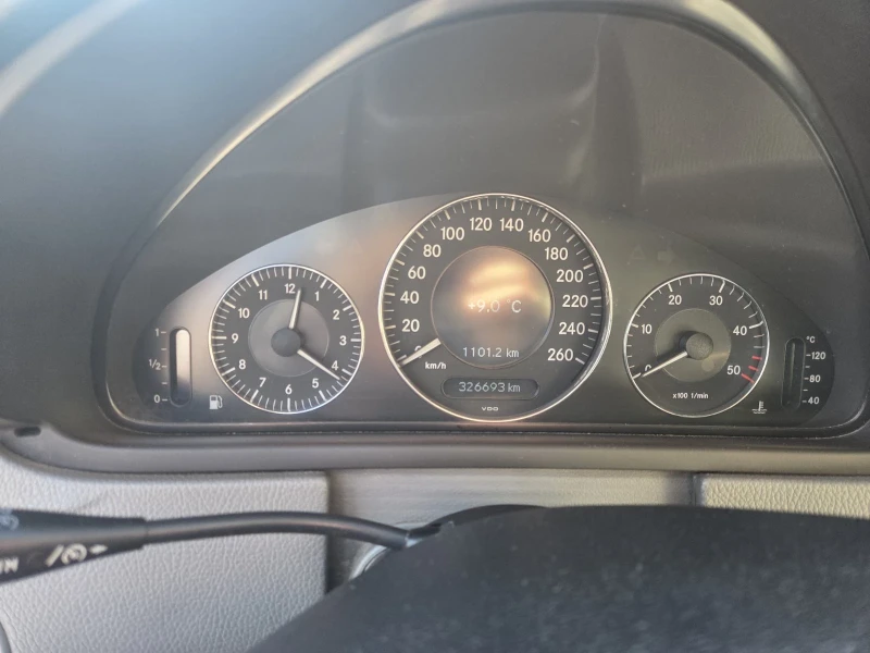 Mercedes-Benz CLK, снимка 12 - Автомобили и джипове - 52635661