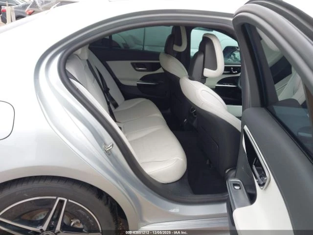 Mercedes-Benz C 300 C 300, снимка 8 - Автомобили и джипове - 53692504