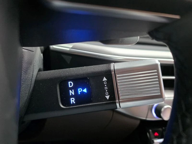 Hyundai Grandeur 2.5 Automatic, снимка 9 - Автомобили и джипове - 55817470