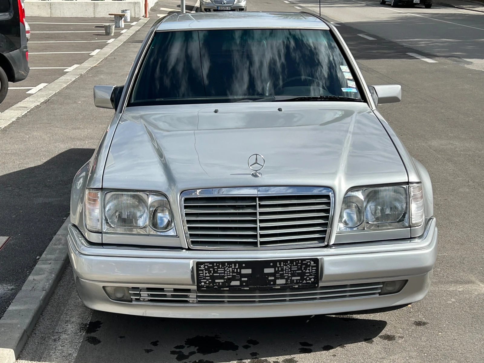 Mercedes-Benz E 500 500E V8 , снимка 1