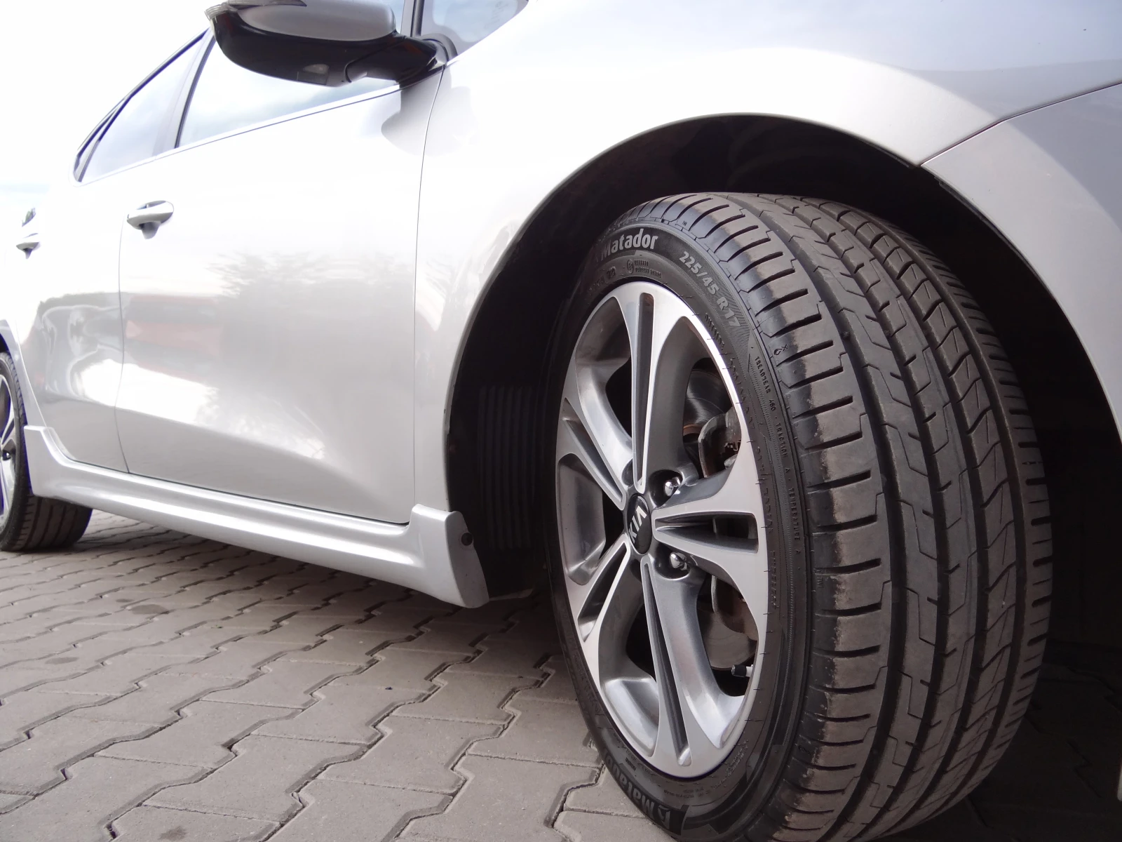 Kia Ceed 1.6crdi-GT Line /Navi/Led/Camera/Keyless/Euro-6B/ | Mobile.bg   17