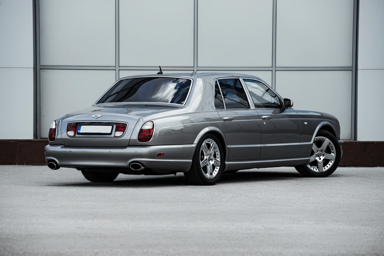 Bentley Arnage 6.75 LITRE TWIN TURBO - изображение 6