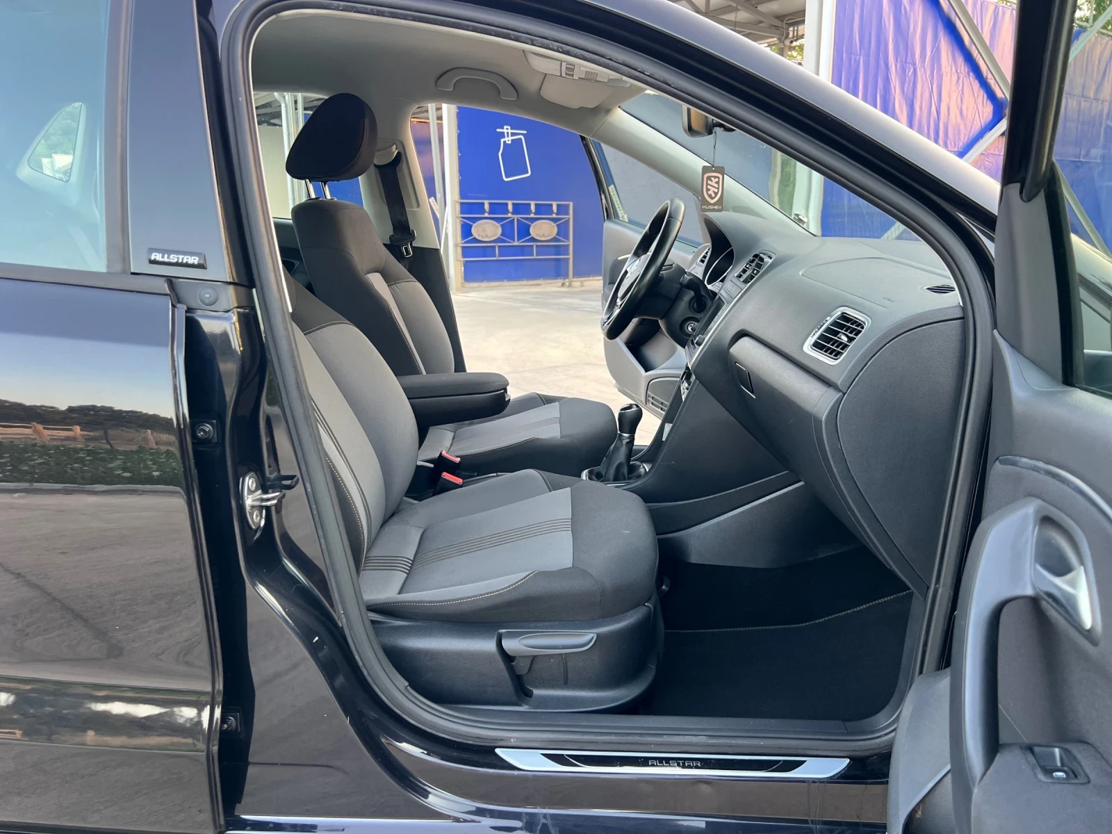 VW Polo 1.2TSI* FACE* EURO6 - изображение 10