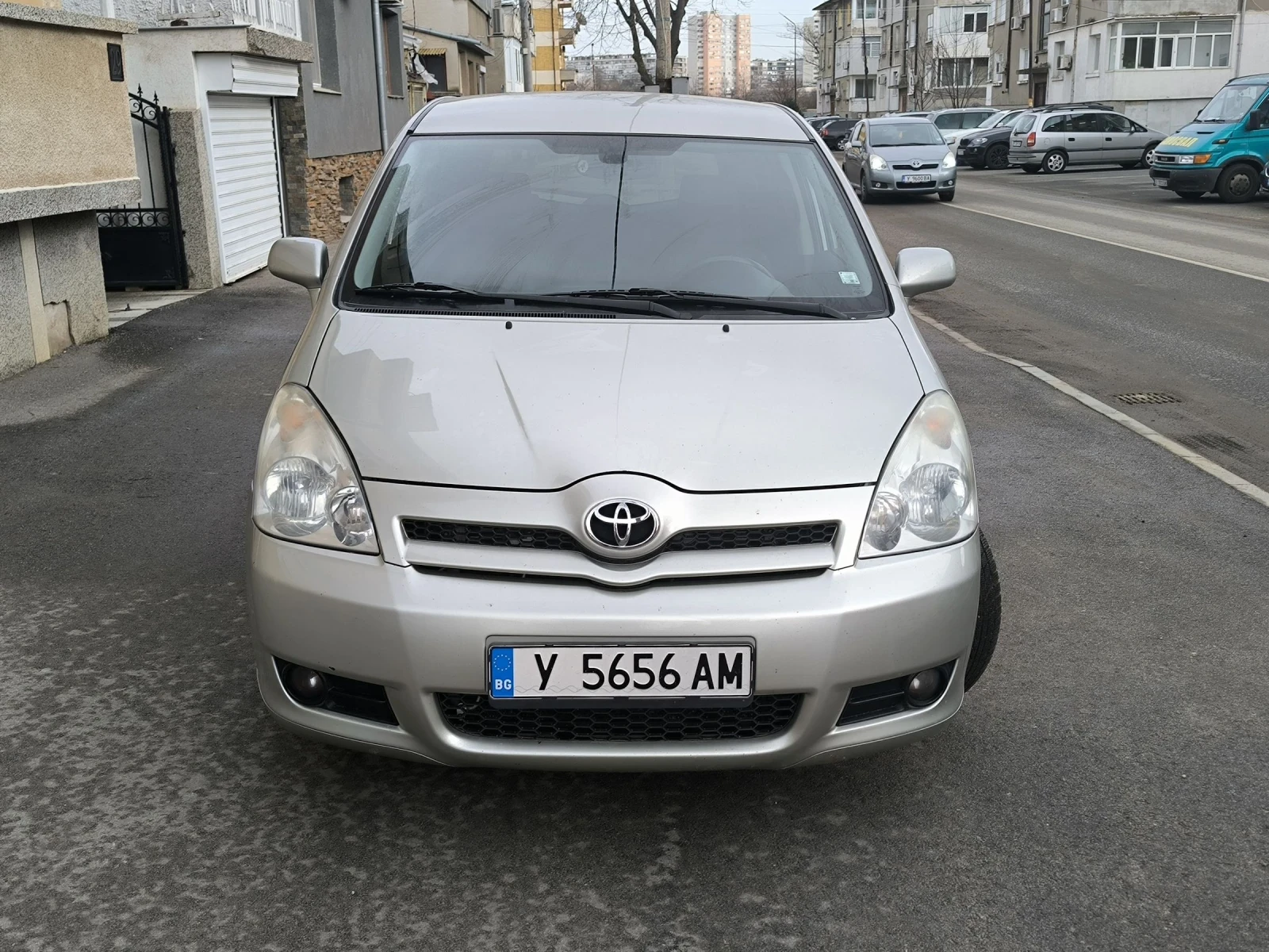 Toyota Corolla verso 2.2 DCAT - изображение 4