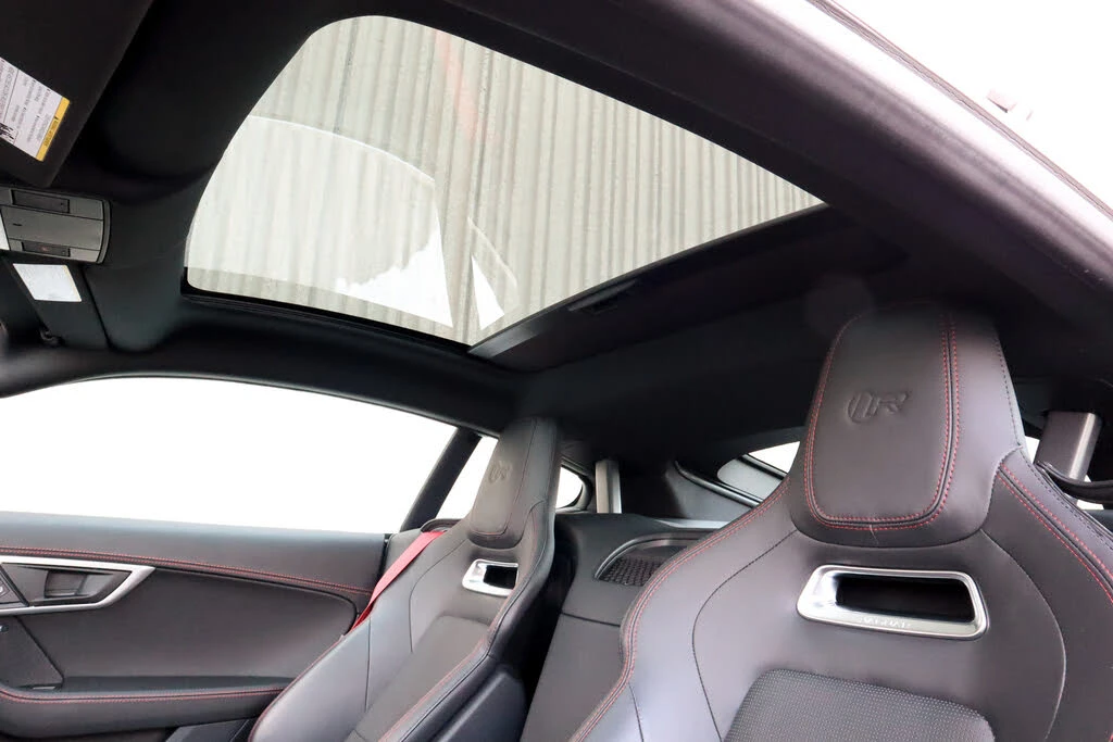 Jaguar F-Type R Coupe* AWD* АвтоКредит* (ЦЕНА ДО БГ), снимка 15 - Автомобили и джипове - 53750369