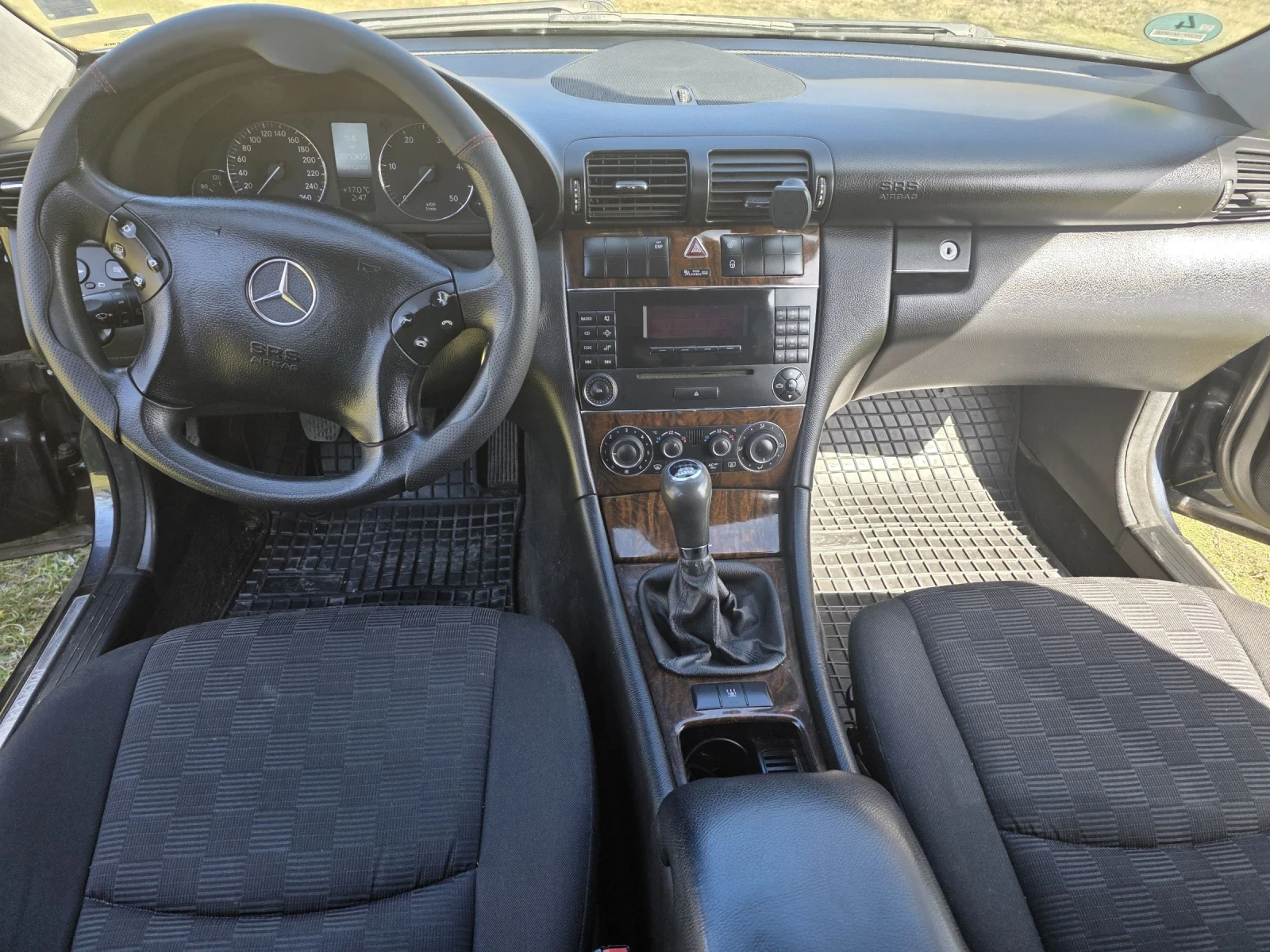 Mercedes-Benz C 220 2.2 Facelift, снимка 2 - Автомобили и джипове - 53798387