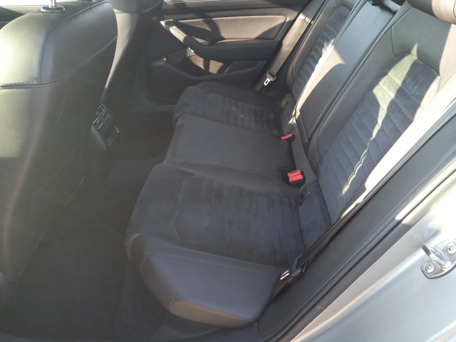 VW Passat High line , снимка 9 - Автомобили и джипове - 53863359