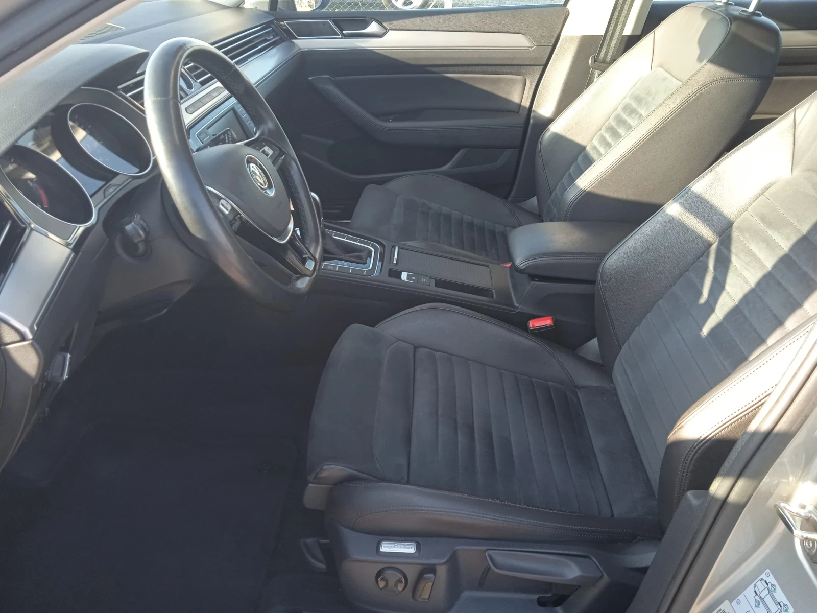 VW Passat High line , снимка 7 - Автомобили и джипове - 53863359