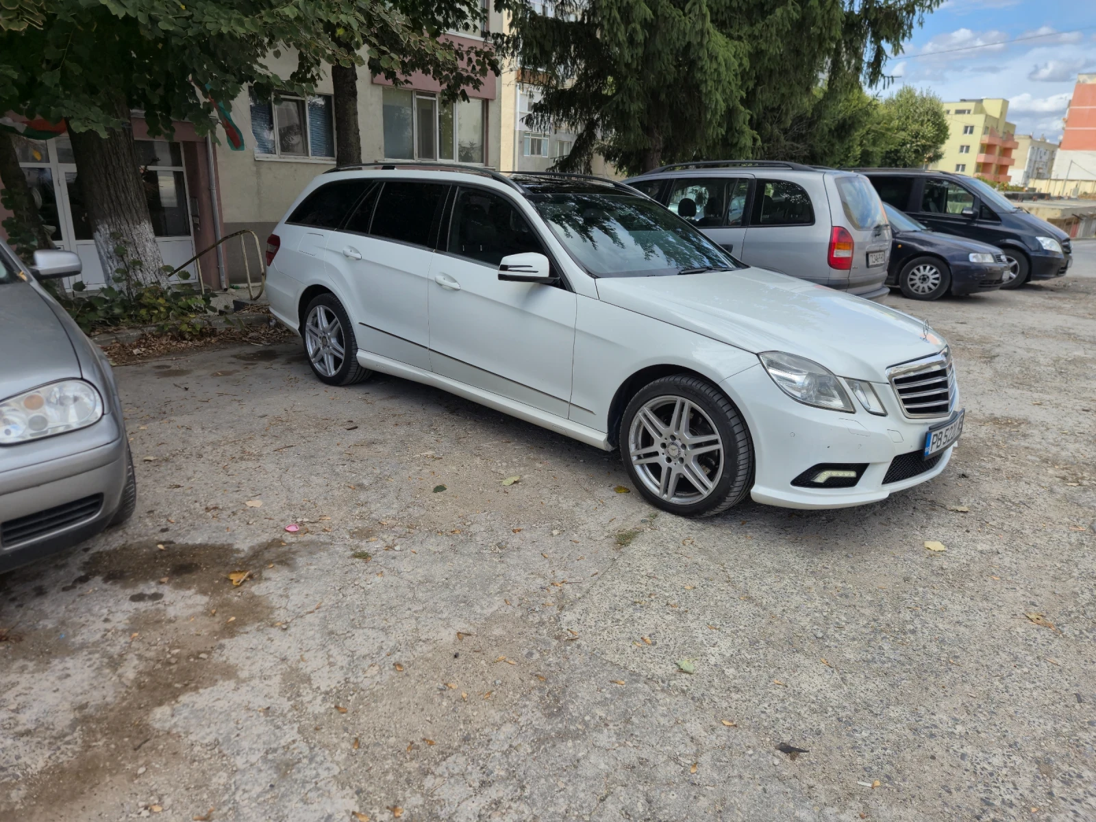 Mercedes-Benz E 350 E350 CDI 4Matic, снимка 3 - Автомобили и джипове - 53952153