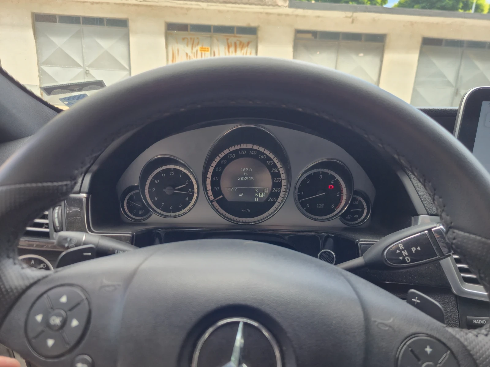 Mercedes-Benz E 350 E350 CDI 4Matic, снимка 10 - Автомобили и джипове - 53952153