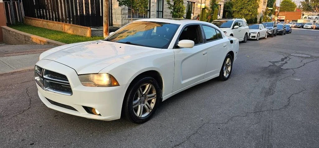 Dodge Charger AвтоКредит* (ЦЕНА ДО БГ), снимка 3 - Автомобили и джипове - 53982740
